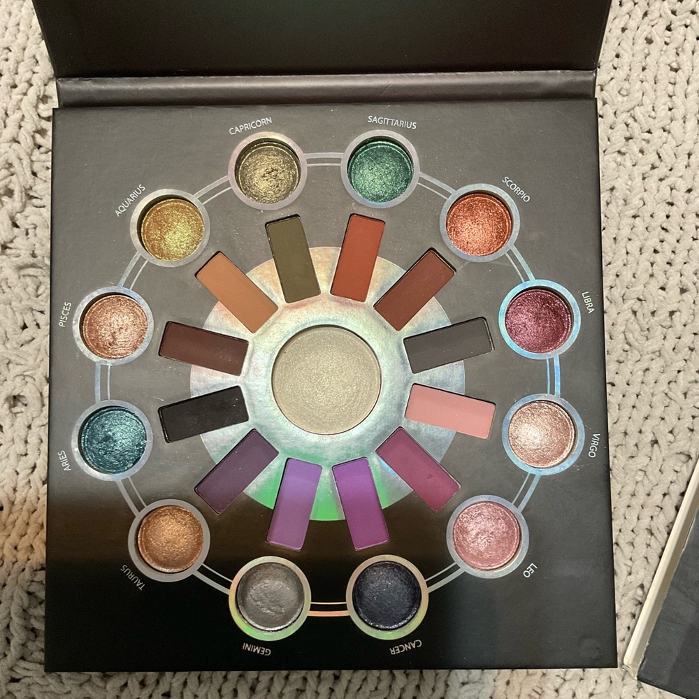 Zodiac bh cosmetics.